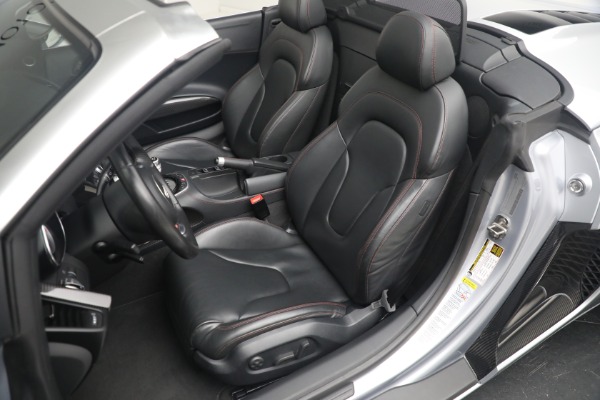 Used 2015 Audi R8 4.2 quattro Spyder for sale $149,900 at Bugatti of Greenwich in Greenwich CT 06830 19