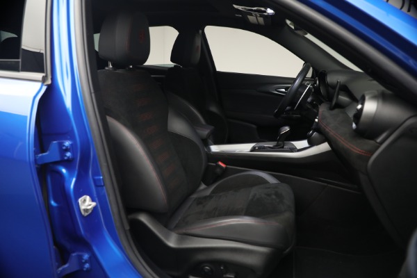 Used 2024 Alfa Romeo Tonale Veloce for sale $26,900 at Bugatti of Greenwich in Greenwich CT 06830 17