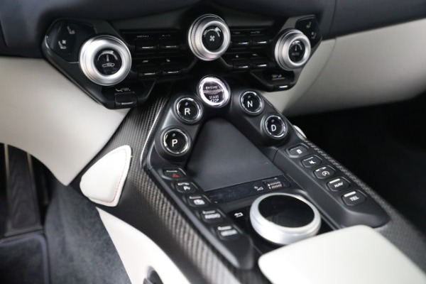 New 2023 Aston Martin Vantage V8 for sale $195,586 at Bugatti of Greenwich in Greenwich CT 06830 17