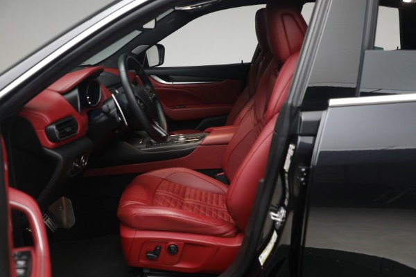 Used 2019 Maserati Levante Trofeo for sale $81,900 at Bugatti of Greenwich in Greenwich CT 06830 21