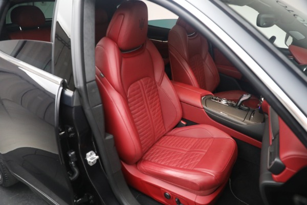 Used 2019 Maserati Levante Trofeo for sale $81,900 at Bugatti of Greenwich in Greenwich CT 06830 27