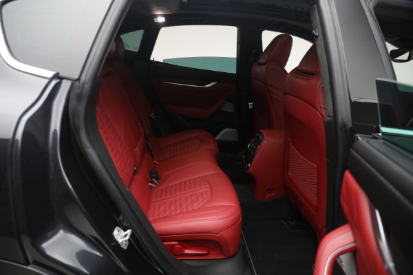 Used 2019 Maserati Levante Trofeo for sale $81,900 at Bugatti of Greenwich in Greenwich CT 06830 28