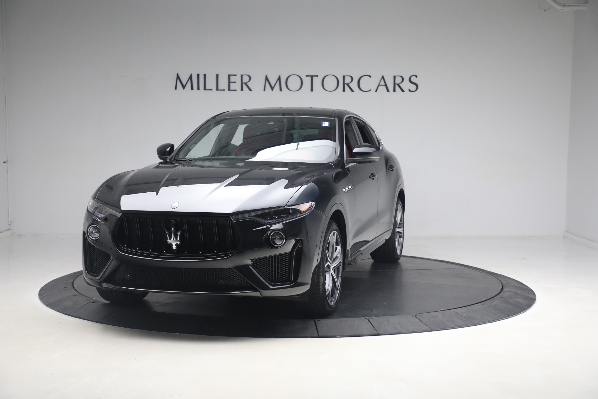 Used 2019 Maserati Levante Trofeo for sale $81,900 at Bugatti of Greenwich in Greenwich CT 06830 1