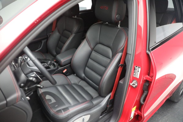 Used 2022 Porsche Macan GTS for sale $82,900 at Bugatti of Greenwich in Greenwich CT 06830 14