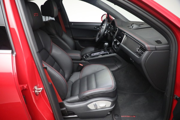 Used 2022 Porsche Macan GTS for sale $82,900 at Bugatti of Greenwich in Greenwich CT 06830 19