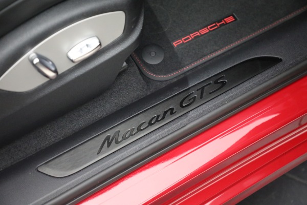 Used 2022 Porsche Macan GTS for sale $82,900 at Bugatti of Greenwich in Greenwich CT 06830 25