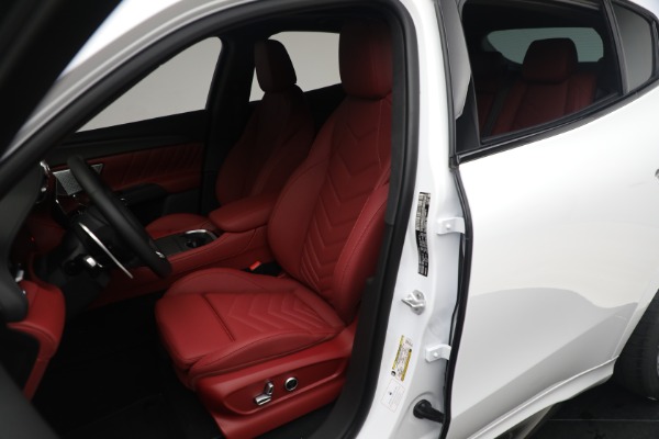 New 2023 Maserati Grecale Trofeo for sale $110,095 at Bugatti of Greenwich in Greenwich CT 06830 16
