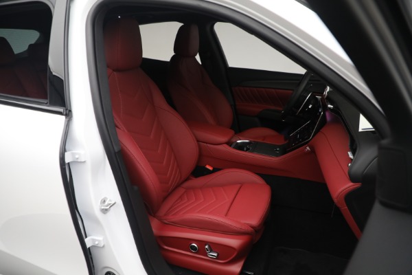 New 2023 Maserati Grecale Trofeo for sale $110,095 at Bugatti of Greenwich in Greenwich CT 06830 17