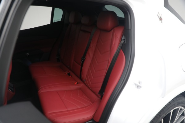 New 2023 Maserati Grecale Trofeo for sale $110,095 at Bugatti of Greenwich in Greenwich CT 06830 21