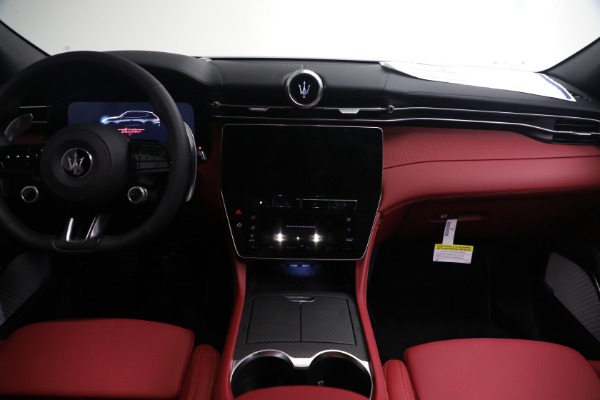 New 2023 Maserati Grecale Trofeo for sale $110,095 at Bugatti of Greenwich in Greenwich CT 06830 23