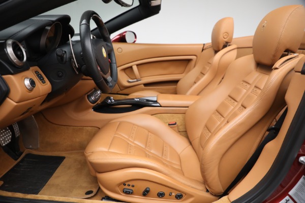 Used 2014 Ferrari California for sale $136,900 at Bugatti of Greenwich in Greenwich CT 06830 20