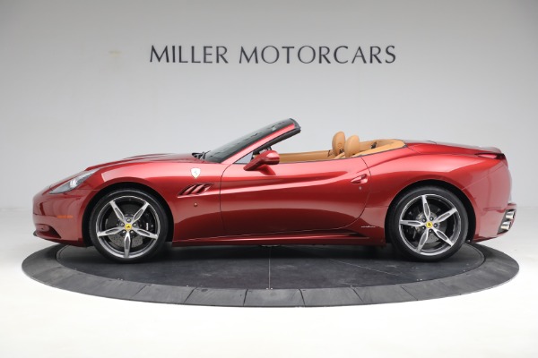 Used 2014 Ferrari California for sale $136,900 at Bugatti of Greenwich in Greenwich CT 06830 3