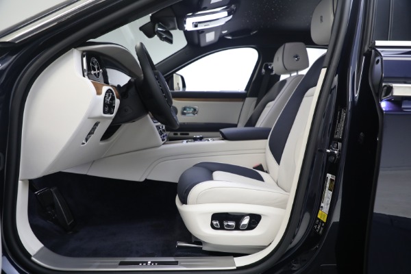 Used 2021 Rolls-Royce Ghost for sale $299,900 at Bugatti of Greenwich in Greenwich CT 06830 14