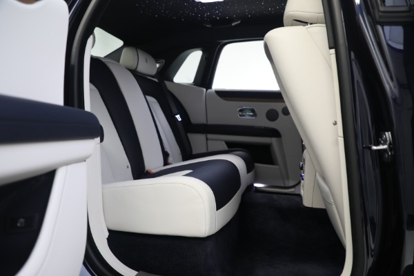 Used 2021 Rolls-Royce Ghost for sale $299,900 at Bugatti of Greenwich in Greenwich CT 06830 24