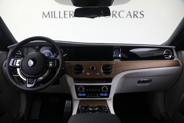 Used 2021 Rolls-Royce Ghost for sale $299,900 at Bugatti of Greenwich in Greenwich CT 06830 4