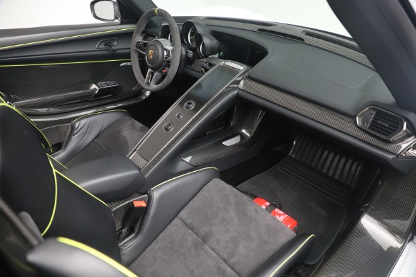 Used 2015 Porsche 918 Spyder for sale Call for price at Bugatti of Greenwich in Greenwich CT 06830 26