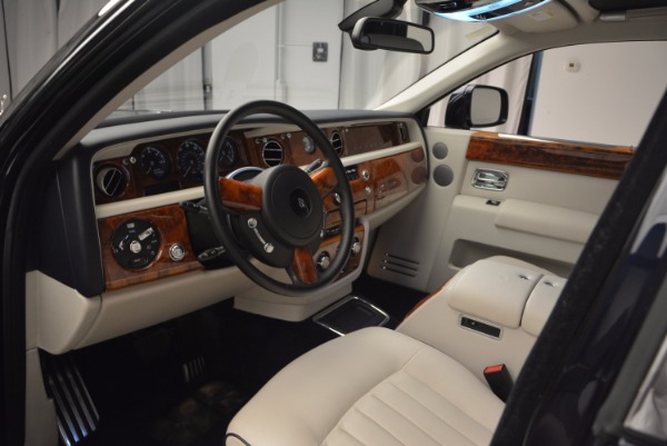 Used 2011 Rolls-Royce Phantom for sale Sold at Bugatti of Greenwich in Greenwich CT 06830 10