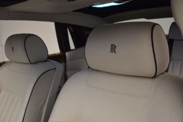 Used 2011 Rolls-Royce Phantom for sale Sold at Bugatti of Greenwich in Greenwich CT 06830 12