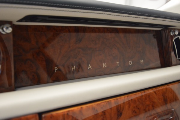 Used 2011 Rolls-Royce Phantom for sale Sold at Bugatti of Greenwich in Greenwich CT 06830 15