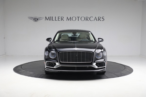 New 2023 Bentley Flying Spur V8 for sale $243,705 at Bugatti of Greenwich in Greenwich CT 06830 14