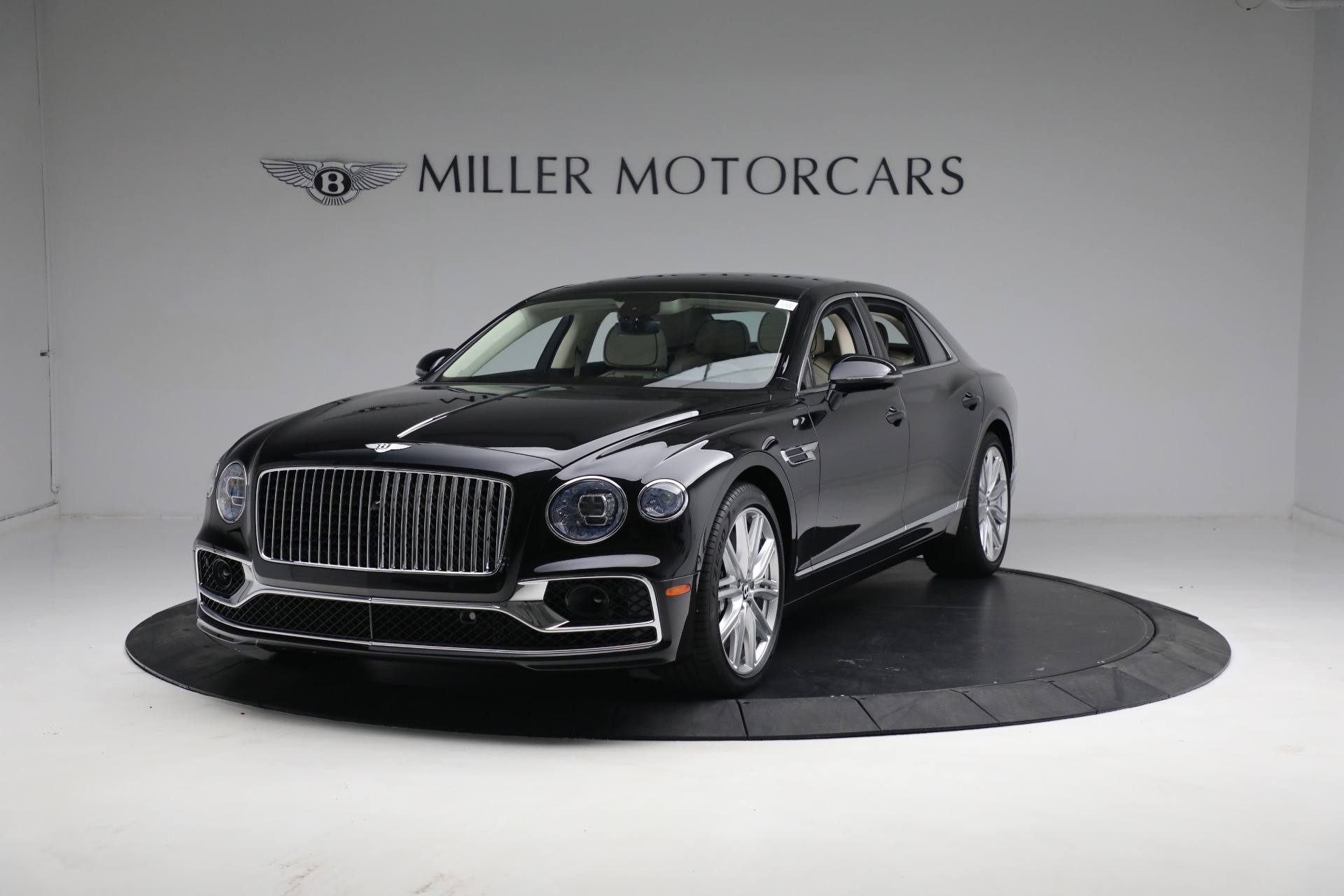 New 2023 Bentley Flying Spur V8 for sale $243,705 at Bugatti of Greenwich in Greenwich CT 06830 1