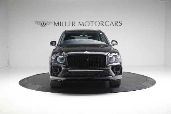 New 2023 Bentley Bentayga EWB V8 for sale $270,600 at Bugatti of Greenwich in Greenwich CT 06830 14