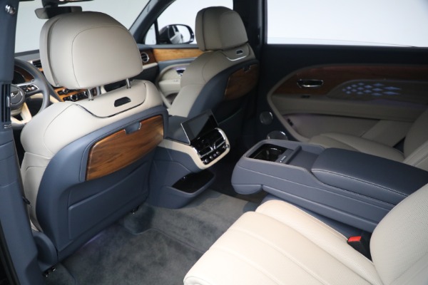 New 2023 Bentley Bentayga EWB Azure V8 for sale $251,900 at Bugatti of Greenwich in Greenwich CT 06830 16