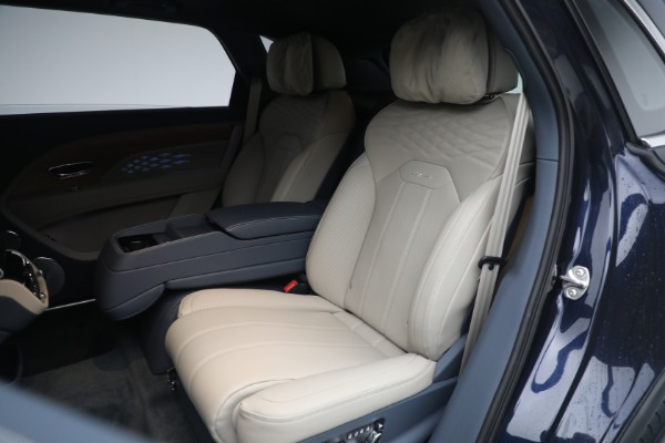 New 2023 Bentley Bentayga EWB Azure V8 for sale $251,900 at Bugatti of Greenwich in Greenwich CT 06830 18