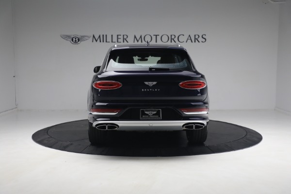 Used 2023 Bentley Bentayga EWB Azure V8 for sale $267,900 at Bugatti of Greenwich in Greenwich CT 06830 6