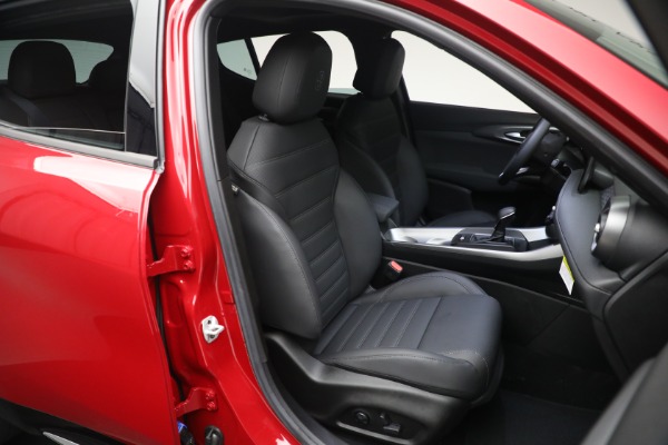 New 2024 Alfa Romeo Tonale Ti for sale $51,290 at Bugatti of Greenwich in Greenwich CT 06830 24