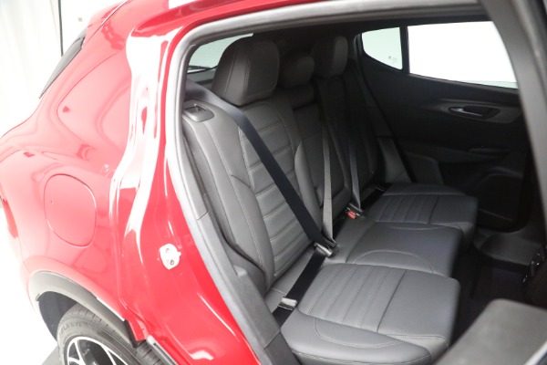 New 2024 Alfa Romeo Tonale Ti for sale $51,290 at Bugatti of Greenwich in Greenwich CT 06830 28