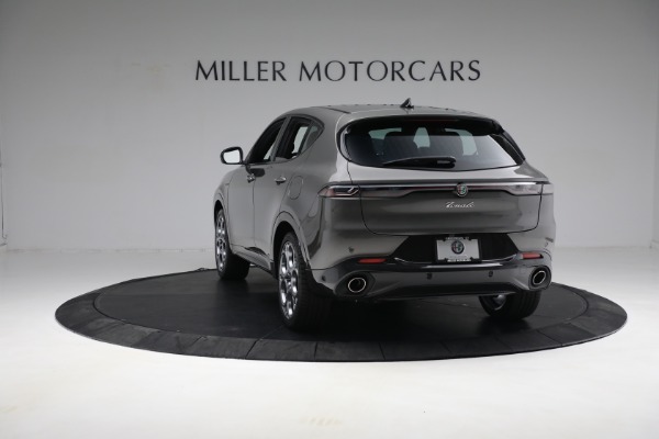 New 2024 Alfa Romeo Tonale Veloce for sale $55,300 at Bugatti of Greenwich in Greenwich CT 06830 9