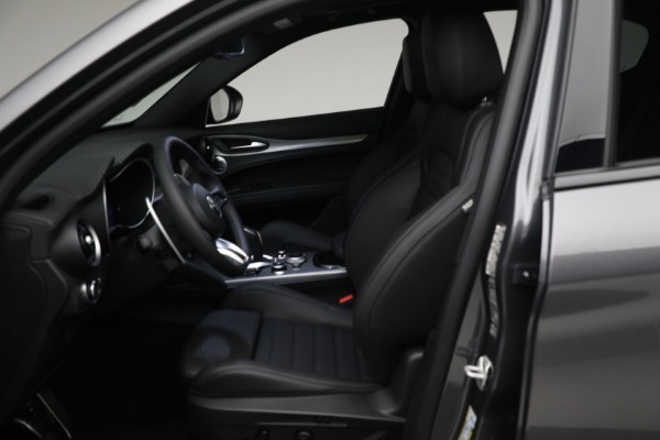 New 2024 Alfa Romeo Stelvio Veloce for sale $58,455 at Bugatti of Greenwich in Greenwich CT 06830 17
