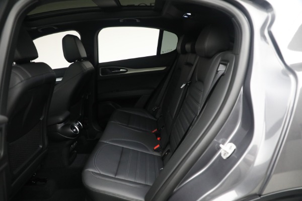 New 2024 Alfa Romeo Stelvio Veloce for sale $58,455 at Bugatti of Greenwich in Greenwich CT 06830 20