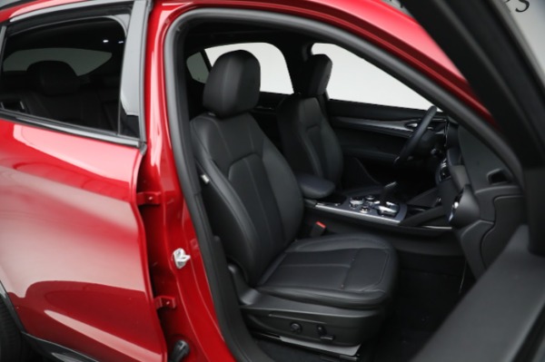 New 2024 Alfa Romeo Stelvio Ti for sale $54,320 at Bugatti of Greenwich in Greenwich CT 06830 18