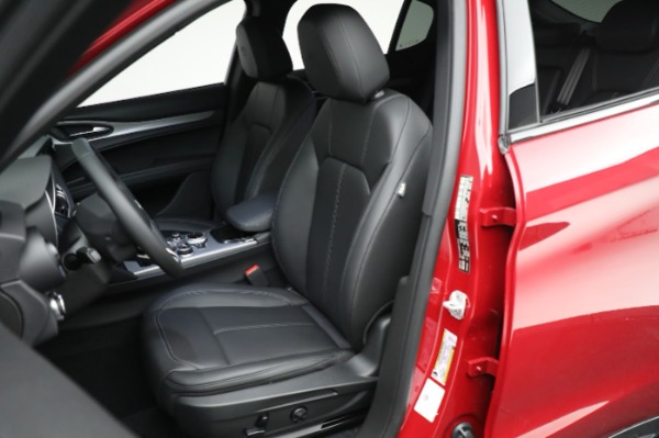 New 2024 Alfa Romeo Stelvio Ti for sale $54,320 at Bugatti of Greenwich in Greenwich CT 06830 21
