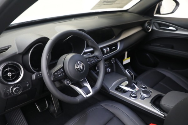 New 2024 Alfa Romeo Stelvio Ti for sale $53,820 at Bugatti of Greenwich in Greenwich CT 06830 27