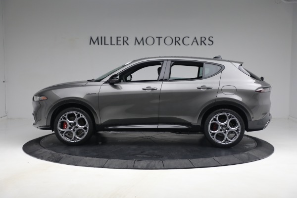 New 2024 Alfa Romeo Tonale Veloce for sale $57,300 at Bugatti of Greenwich in Greenwich CT 06830 4