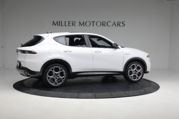 New 2024 Alfa Romeo Tonale Veloce for sale $56,640 at Bugatti of Greenwich in Greenwich CT 06830 11