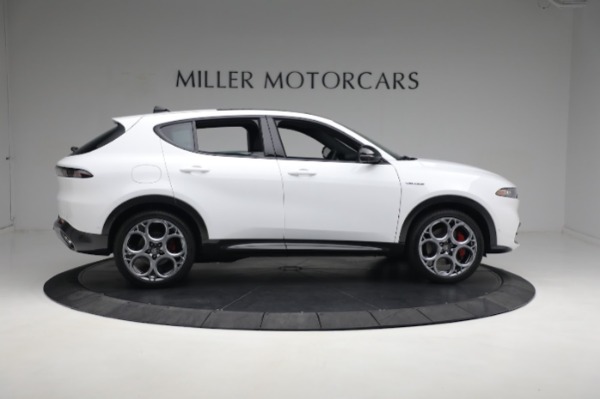 New 2024 Alfa Romeo Tonale Veloce for sale $56,640 at Bugatti of Greenwich in Greenwich CT 06830 12