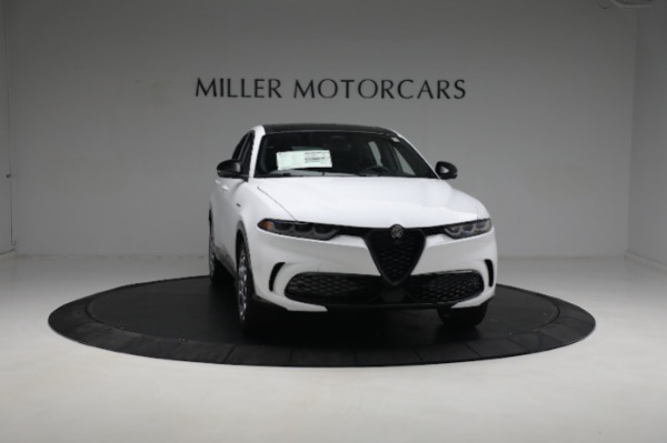 New 2024 Alfa Romeo Tonale Veloce for sale $56,640 at Bugatti of Greenwich in Greenwich CT 06830 17