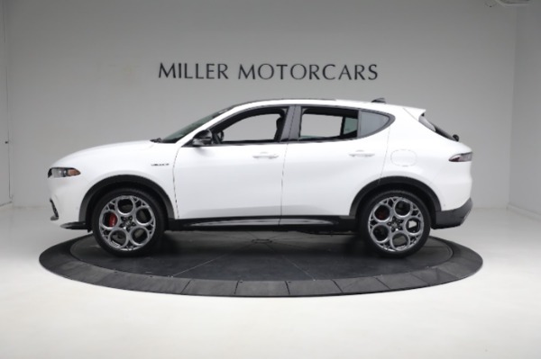 New 2024 Alfa Romeo Tonale Veloce for sale $56,640 at Bugatti of Greenwich in Greenwich CT 06830 4