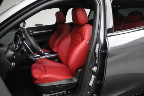 New 2024 Alfa Romeo Stelvio Veloce for sale $59,205 at Bugatti of Greenwich in Greenwich CT 06830 18