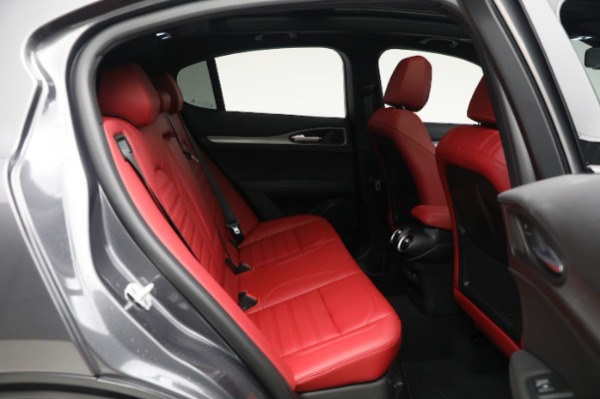 New 2024 Alfa Romeo Stelvio Veloce for sale $59,205 at Bugatti of Greenwich in Greenwich CT 06830 23