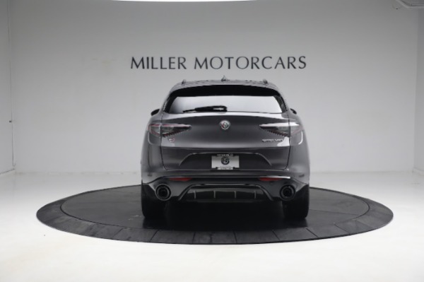 New 2024 Alfa Romeo Stelvio Veloce for sale $59,205 at Bugatti of Greenwich in Greenwich CT 06830 7