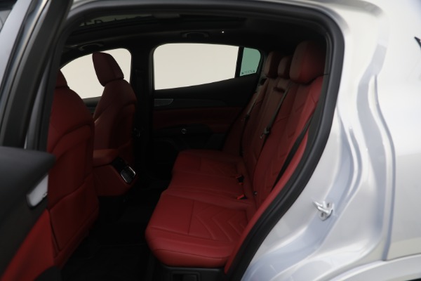 New 2023 Maserati Grecale Modena for sale $91,601 at Bugatti of Greenwich in Greenwich CT 06830 26