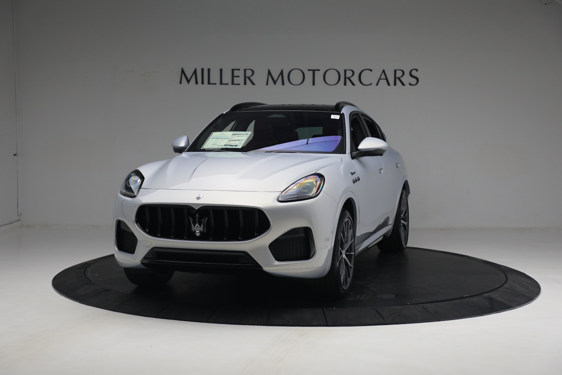New 2023 Maserati Grecale Modena for sale $91,601 at Bugatti of Greenwich in Greenwich CT 06830 1