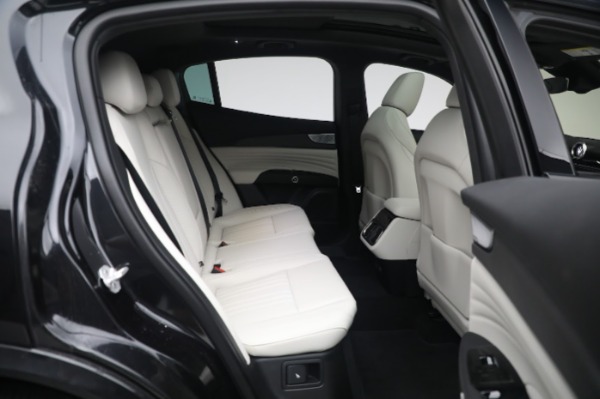 New 2023 Maserati Grecale Modena for sale $88,301 at Bugatti of Greenwich in Greenwich CT 06830 25