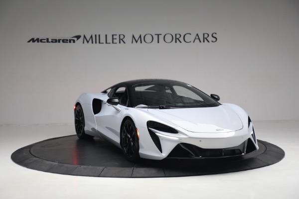 New 2023 McLaren Artura TechLux for sale $279,835 at Bugatti of Greenwich in Greenwich CT 06830 11