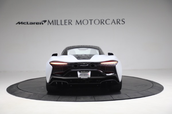 New 2023 McLaren Artura TechLux for sale $279,835 at Bugatti of Greenwich in Greenwich CT 06830 6